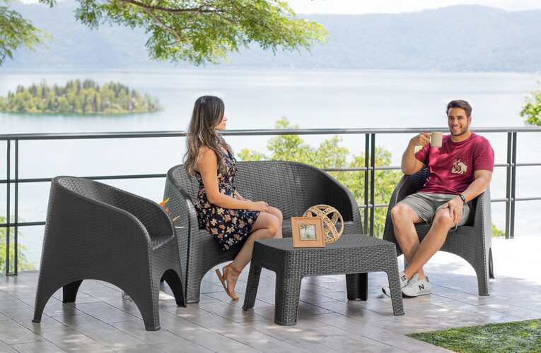 Actualiza tu terraza en Costa Rica con muebles de plástico modernos de Sanchia