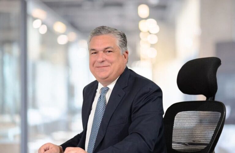 Francisco Martinell y las ventajas de invertir en el sector financiero panameño