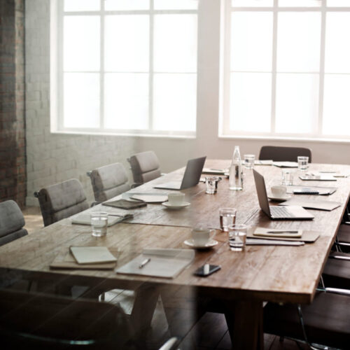 Dónde alquilar salas de juntas para reuniones confidenciales en Panamá